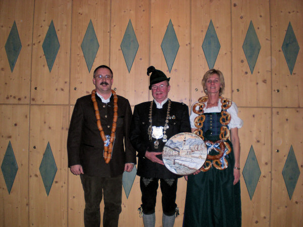 Luftpistole: Wurstk�nig Ernst Heckel, Sch�tzenk�nig Meinrad Haas, Brezenk�nigin Christine Heckel 